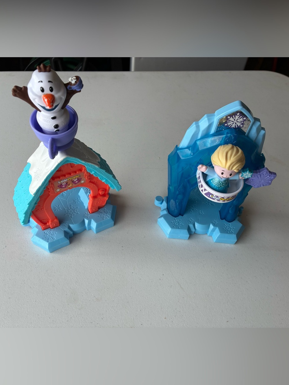 Little People Frozen Mini Playset Figures - Elsa and Olaf - characters shops